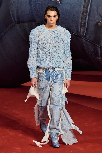 Look 69